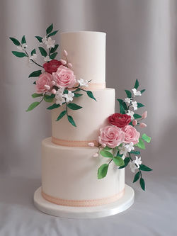 Classic wedding cake