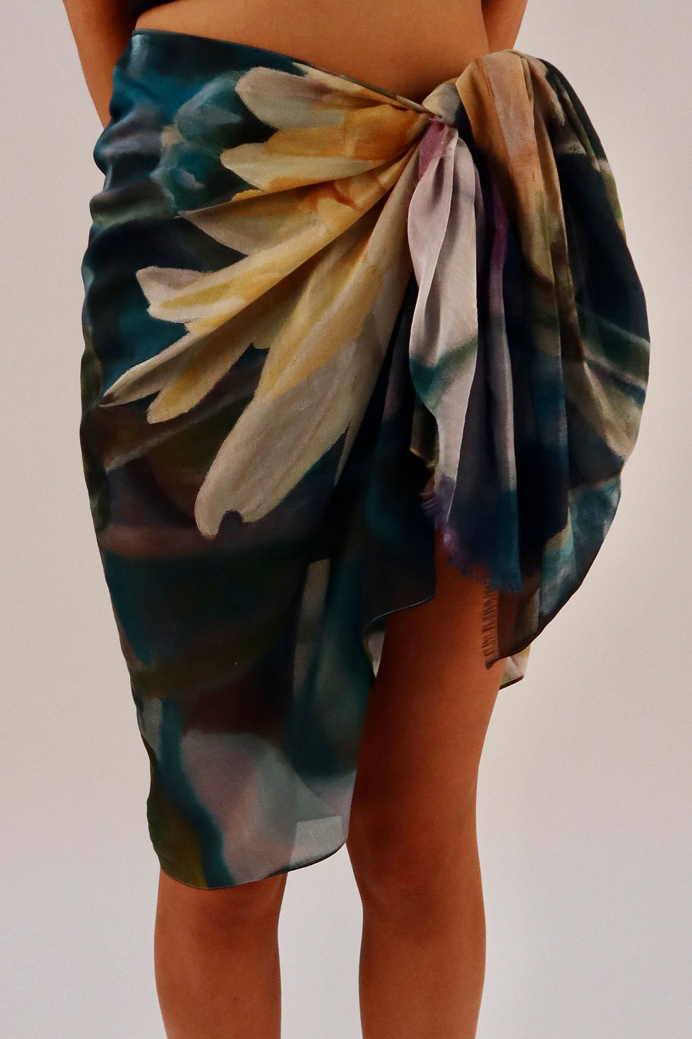 Thumbnail: Yellow Chrysanthemum Silk/Cotton Scarf (large)