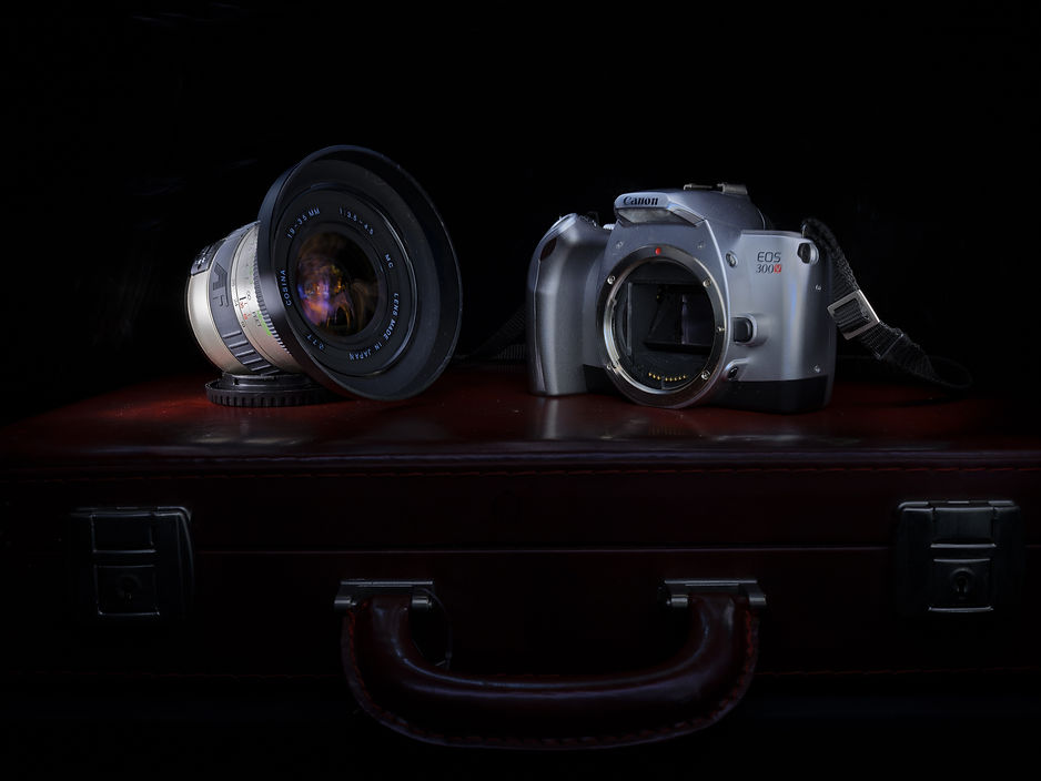 Light painting camera and lens still life