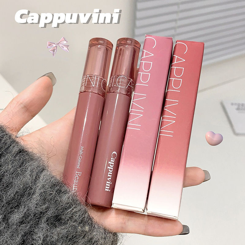 Miniatura: BATOM LÍQUIDO EFEITO GLOSS — LÁBIOS HIDRATADOS
