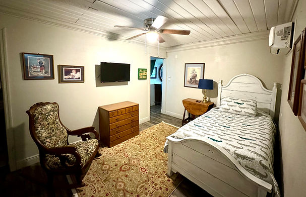 10 guest rm.jpg