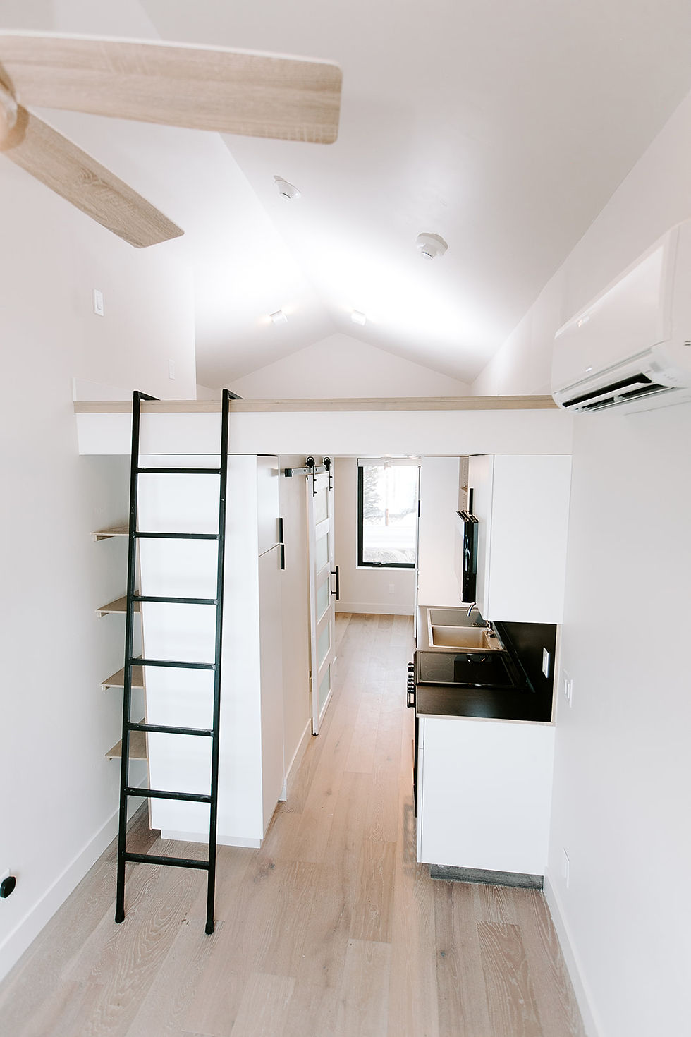 Temp ladder to storage loft