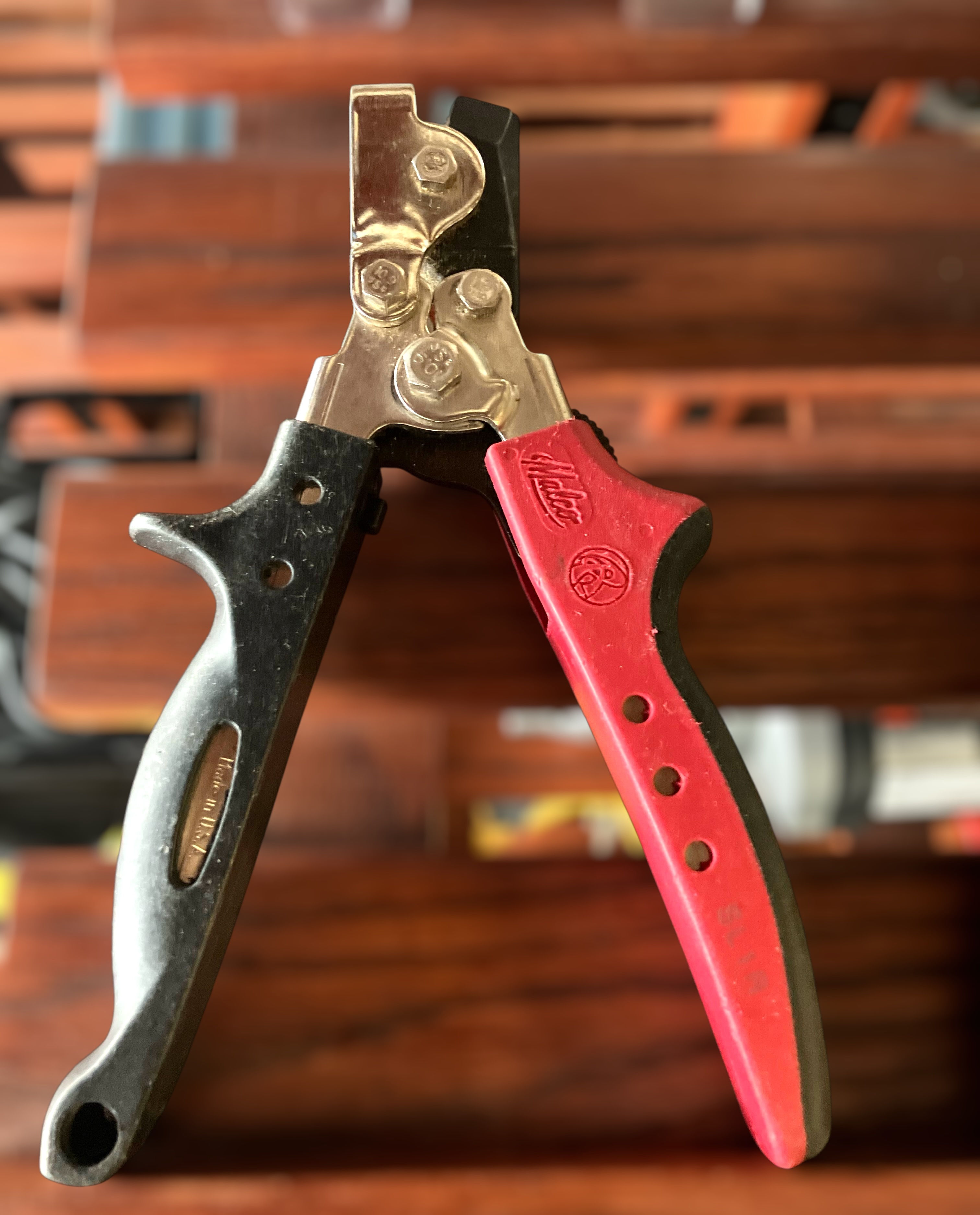 Malco SL1R Snap Lock Punch