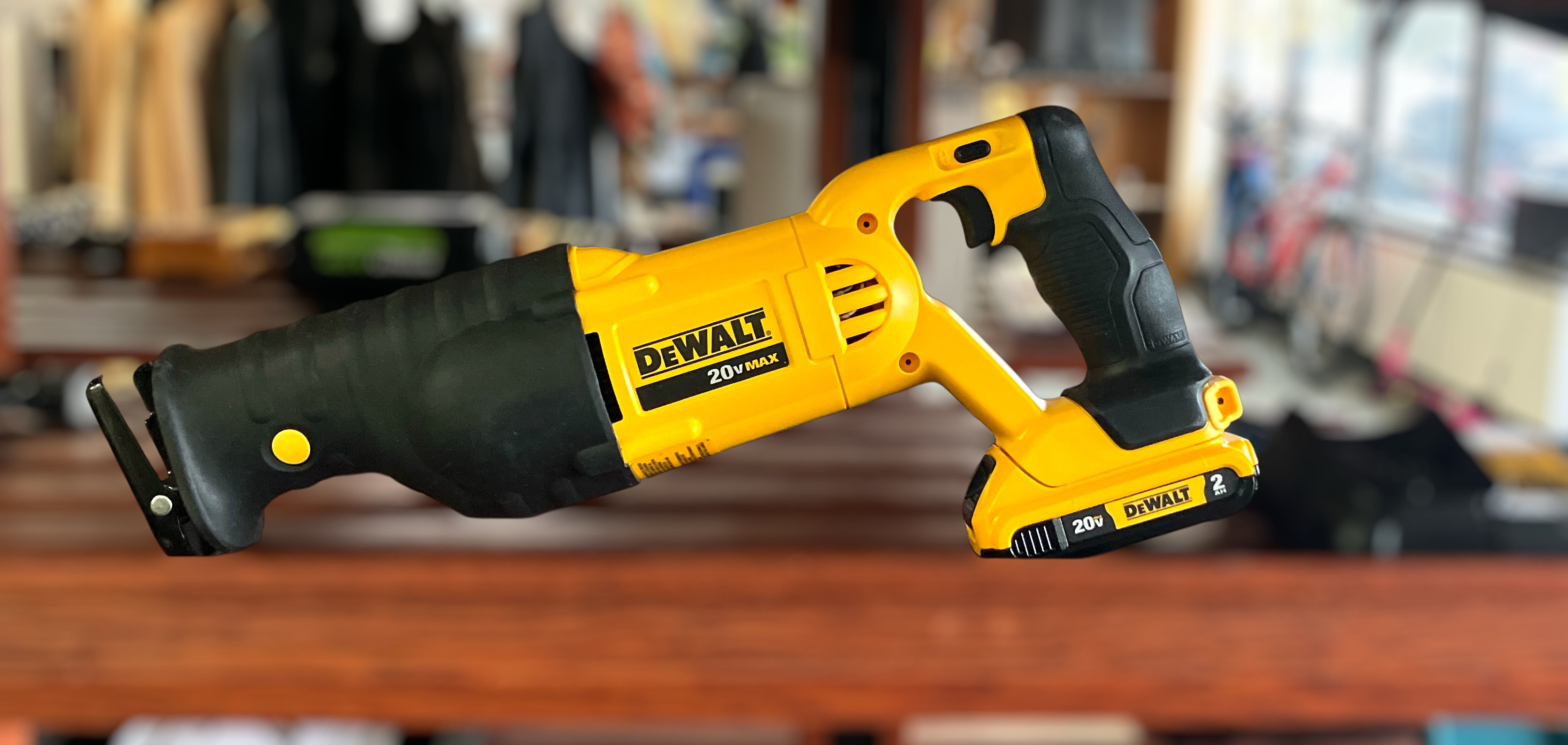 DeWalt DCS380 Sawzall Cordless Reciprocating Saw Kit