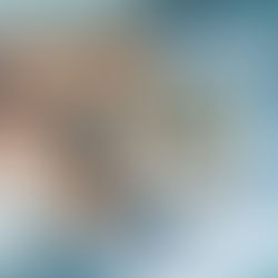 Oszustwa wobec osób starszych + sztuczna inteligencja: ta sama psychologia, znacznie bardziej przekonujące oszustwo