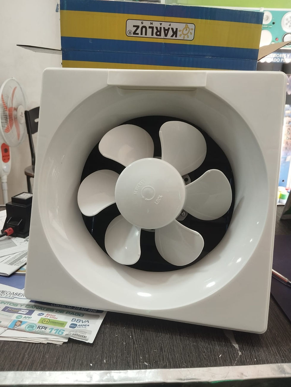 Miniatura: Extractor De 8" Plast.  C/REJILLA Karluz