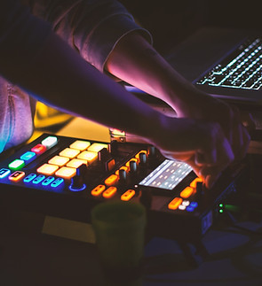 DJ profesionist eveniment privat Constanta mixaj muzica