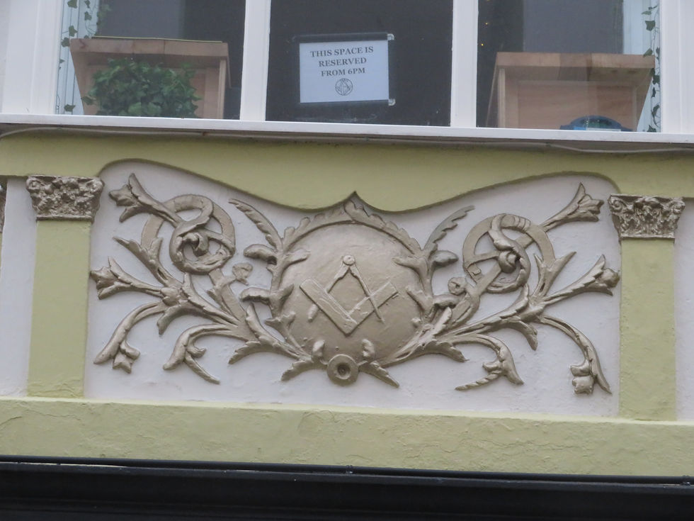 Freemasons Pub, Western Road, Brighton. We couldn't resist........either could they ;0