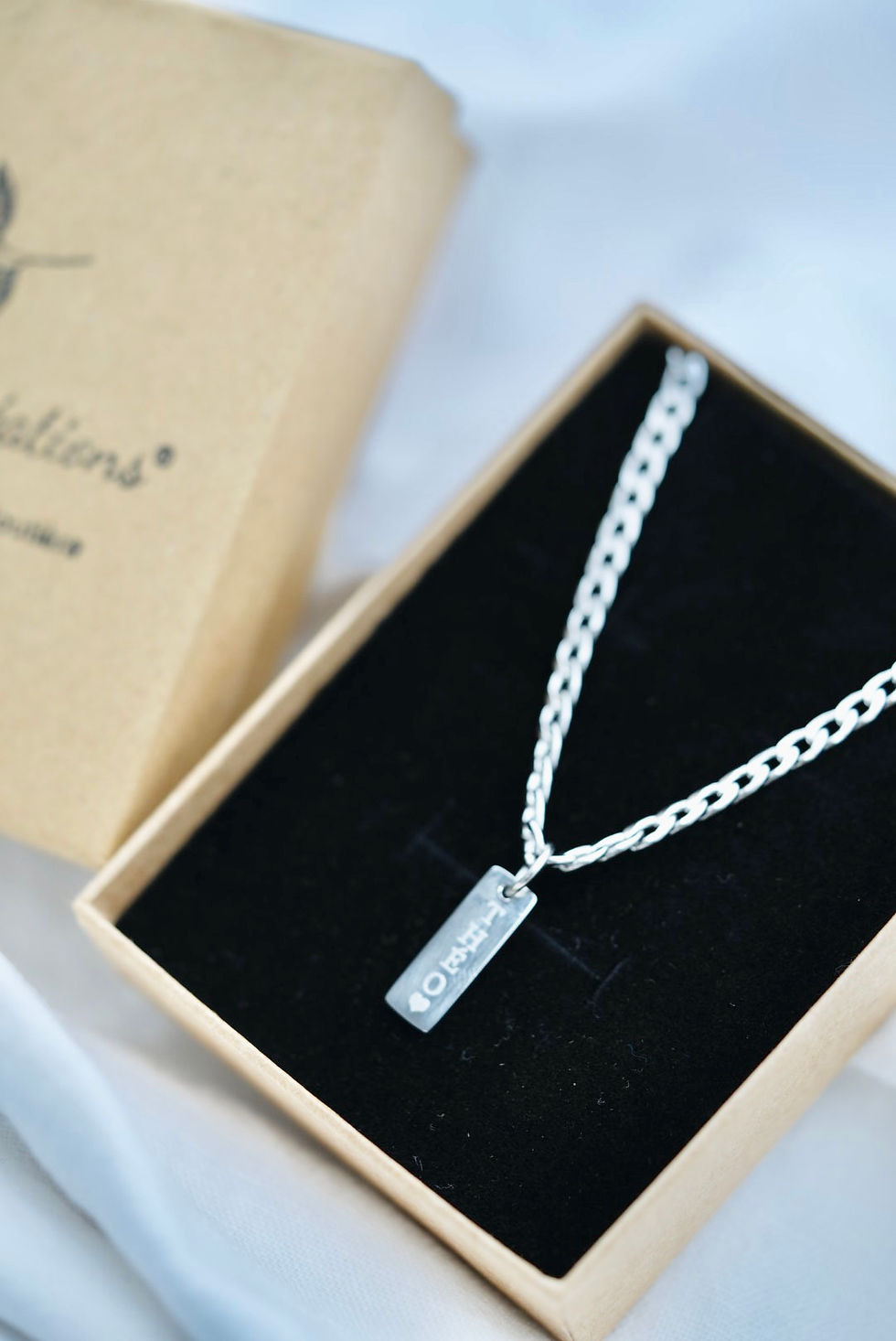 Thumbnail: Collier homme pendentif rectangle (acier)