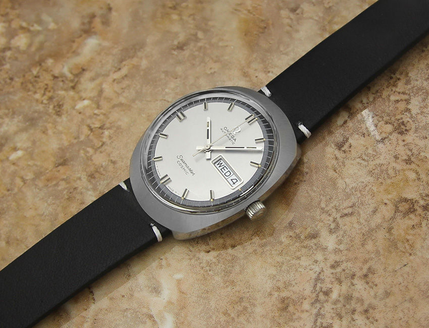 Thumbnail: Omega Seamaster Cosmic 35mm Men's Watch