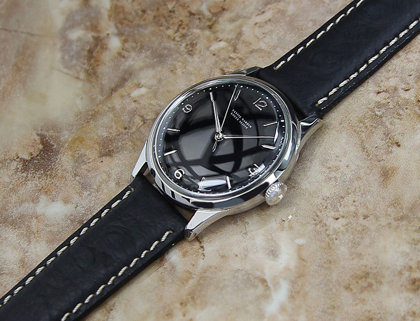 Thumbnail: Ulysse Nardin Men's Watch - Black Dial