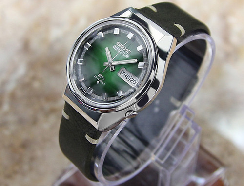 Seiko 5 Actus 6106 7690 Mens 1973 Auto 37mm SS Watch