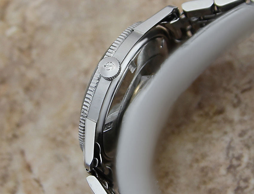 Thumbnail: Ulysse Nardin 37mm Men's Diver Watch