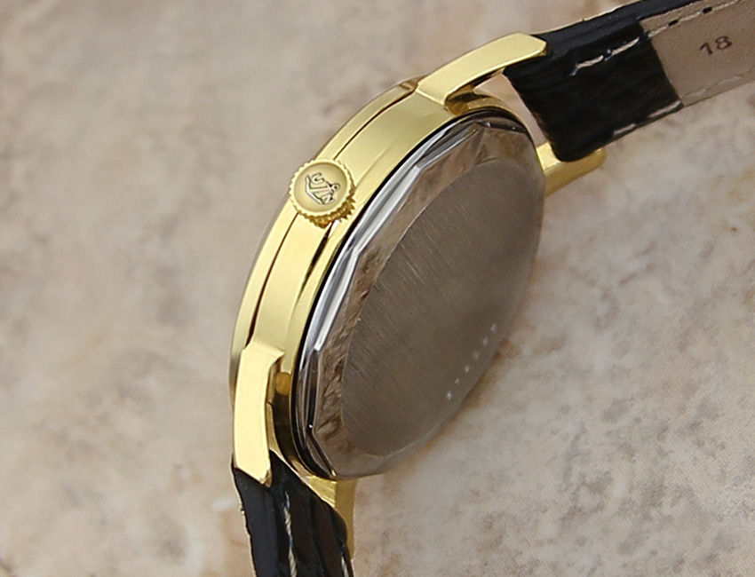 Thumbnail: Ulysse Nardin 34mm Men's Watch