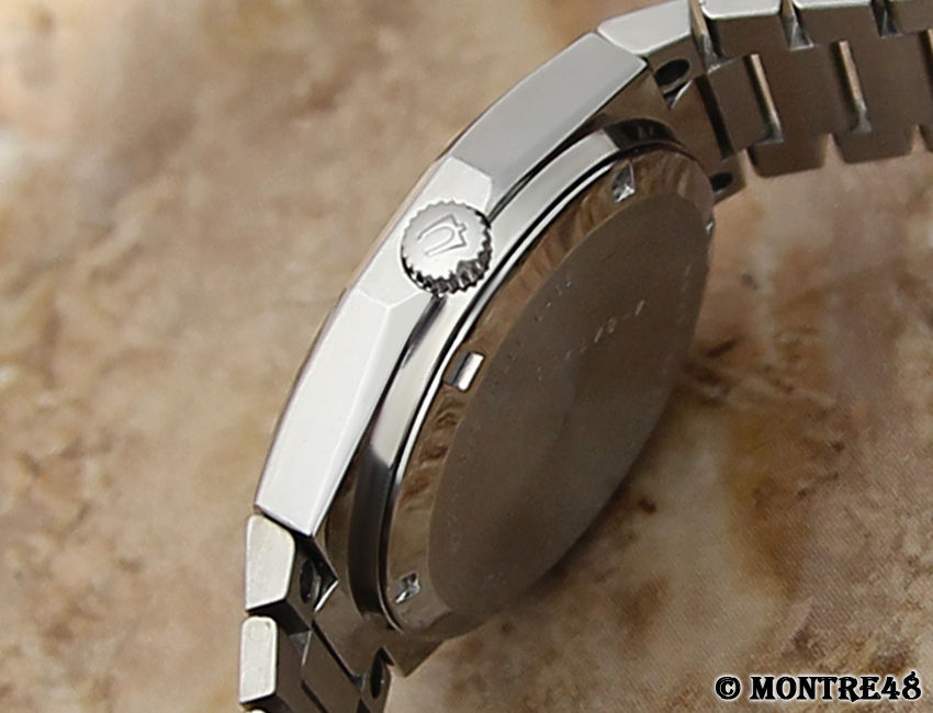 Thumbnail: Men's 1970's Bulova N9 Swiss Made Watch