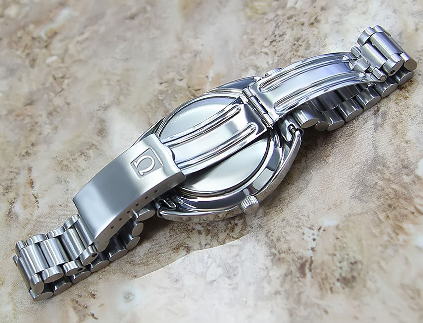 Thumbnail: Omega Seamaster Cosmic 2000 Men's Watch