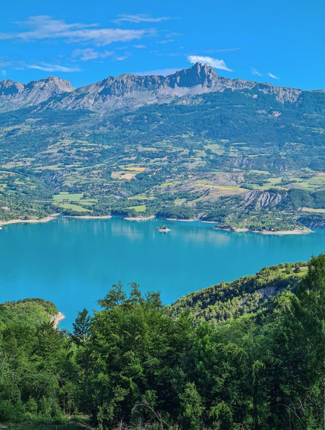 Tour du lac de Serre-Poncon à vélo