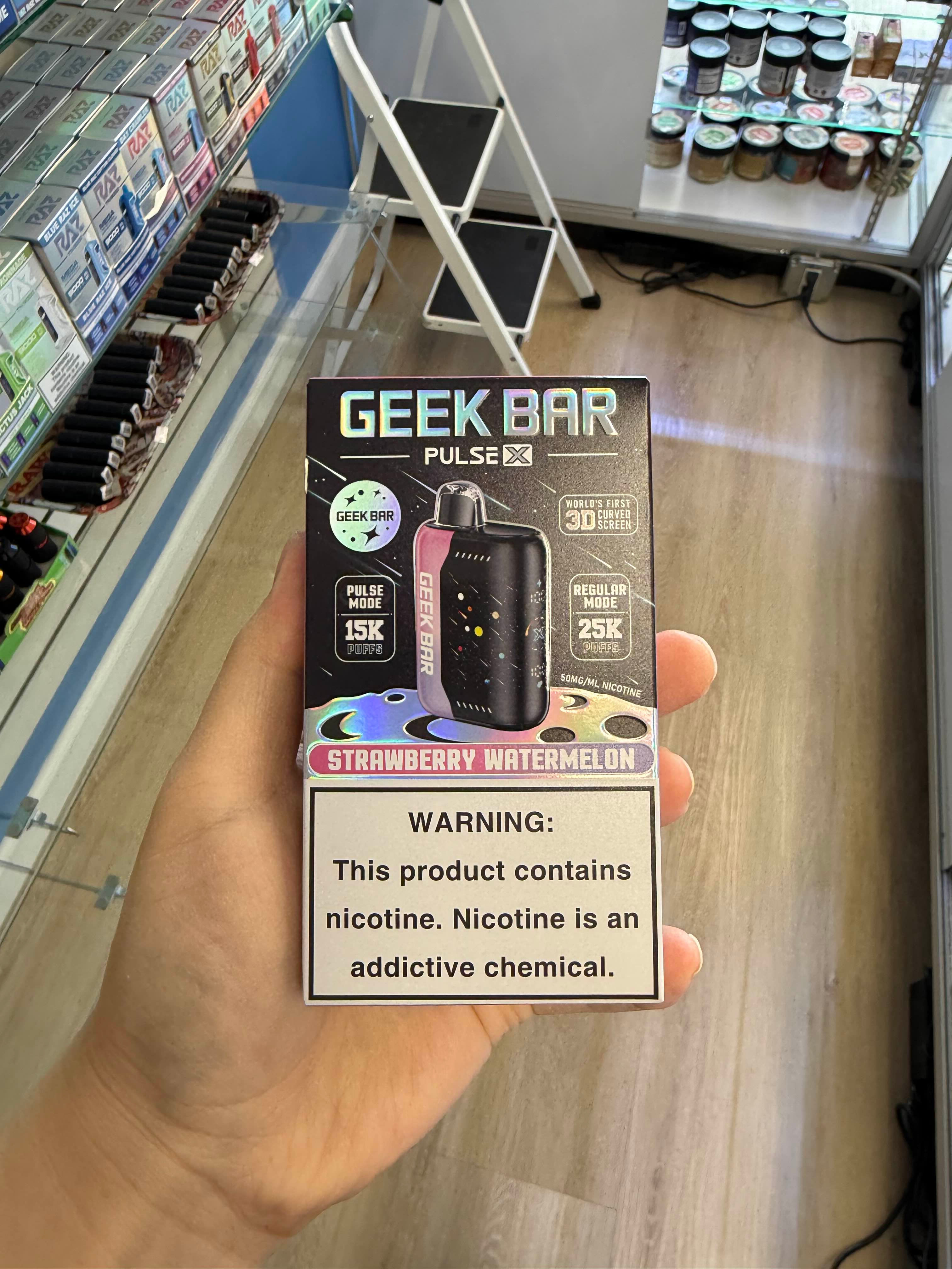 Geekbar-Strawberry Watermelon