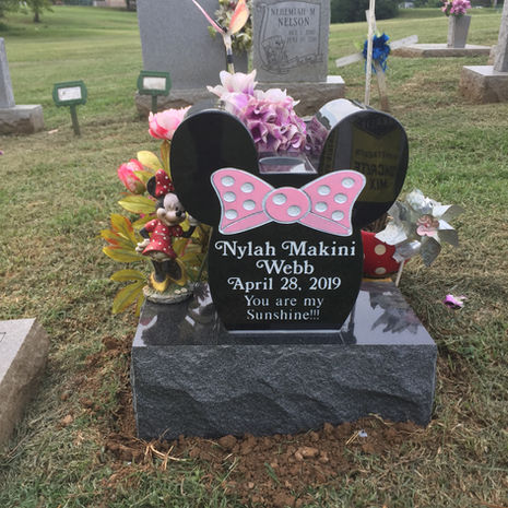 Clarksville Highway Memorials48.JPG