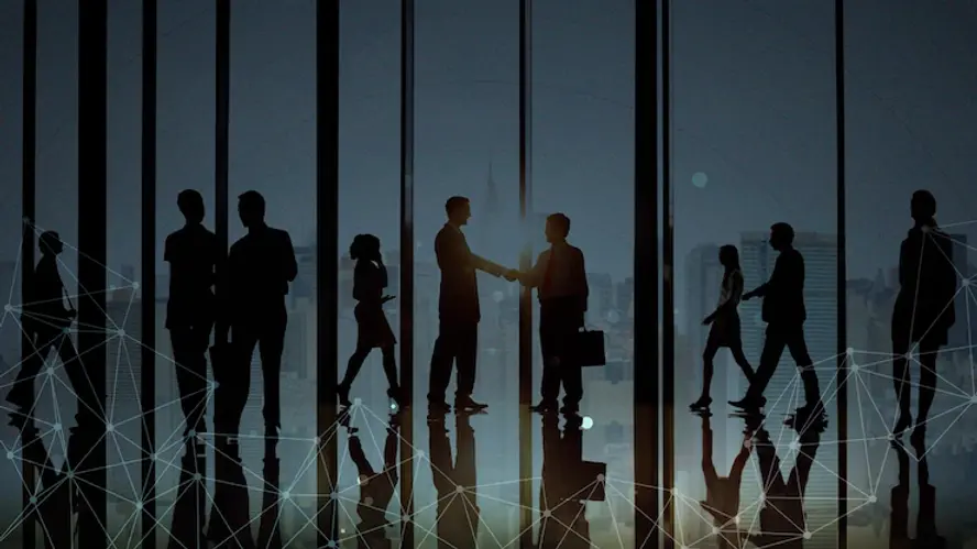 business-people-casual-meeting_53876-101882.webp