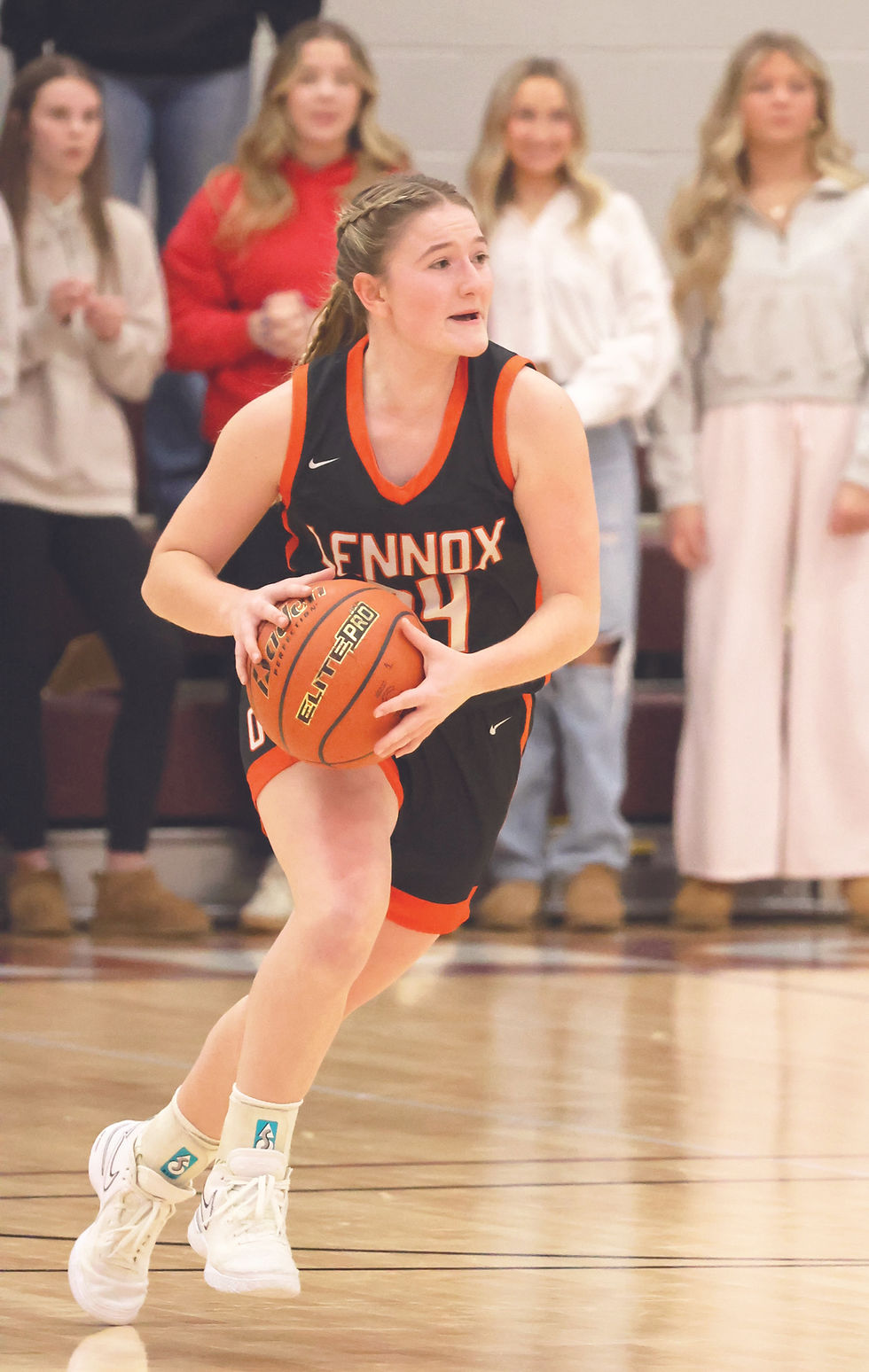 Andie Peters looks for the open teammate during the Orioles’ match-up against Tri-Valley.