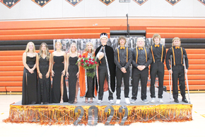 LHS crowns 2022 Homecoming royalty