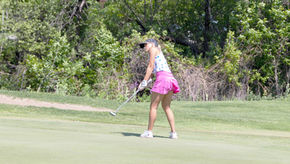 Sweeter, Sandal compete at State