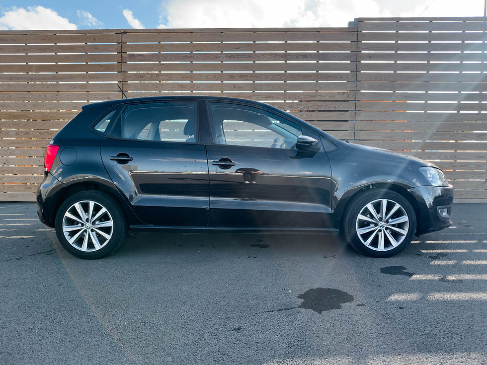 Miniature : VOLKSWAGEN POLO V - 1.6 TDI 90ch - Finition IKKS - Apple CarPlay