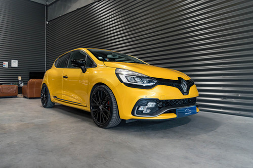 RENAULT CLIO 4 RS TROPHY EDC - Phase 2 - AKRAPOVIC | General Motor Shop