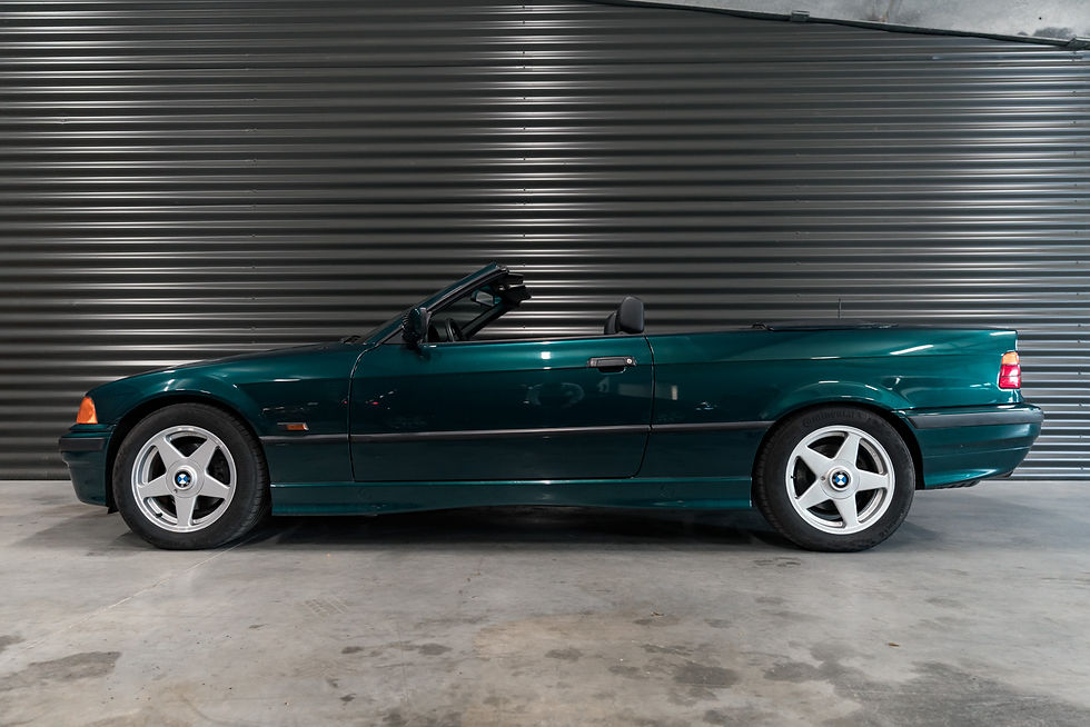 Miniature : BMW 318i (E36) CABRIOLET - BostonGrun