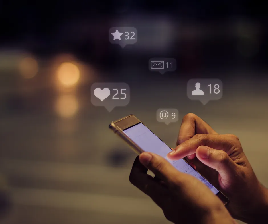 Understanding the Difference: Social Media Marketing vs. Social Media Management