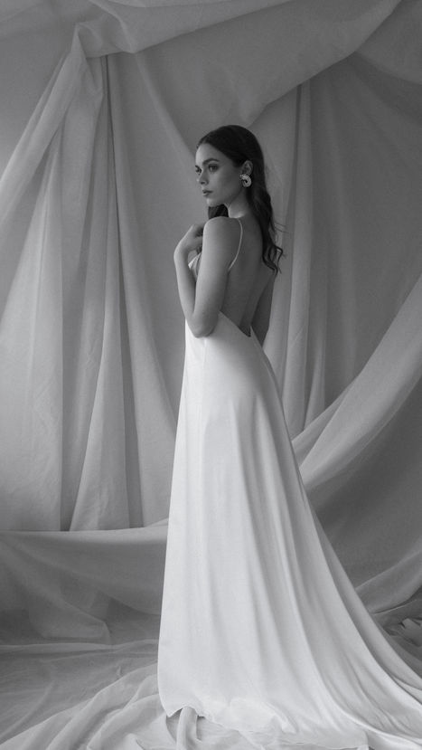 Seidenkleid, Brautkleid aus Seide, Slipdress, schlichtes Kleid, minimalistisch