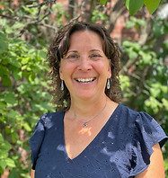 Julie_2023 prof photo.jpg