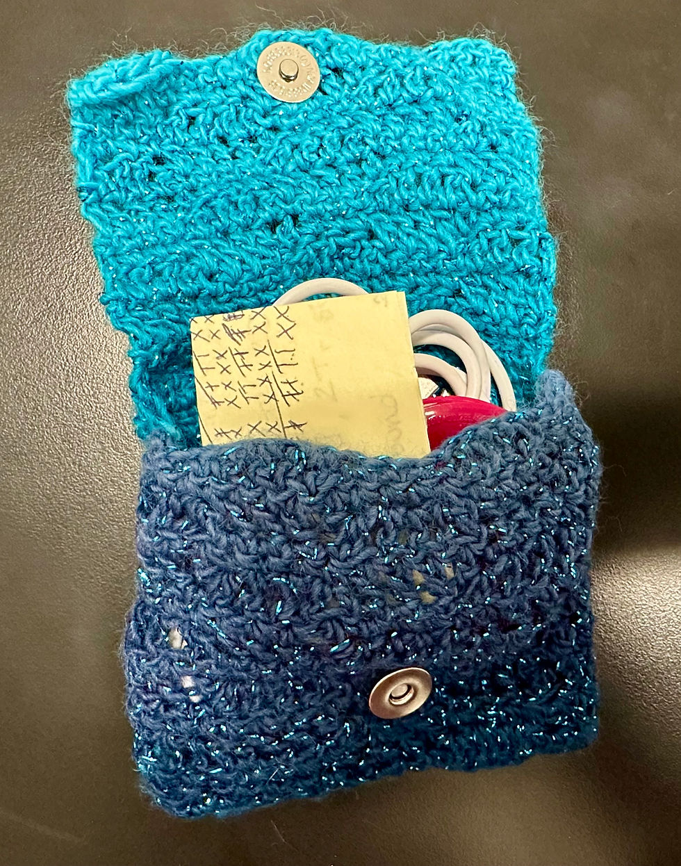 Thumbnail: The universe wallet filled with notions