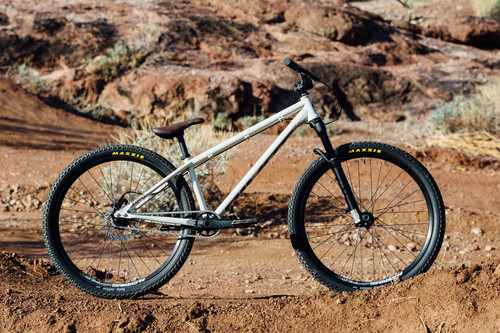 Pivot Point dirt jumper cyclemania