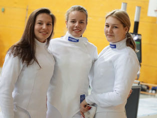 Internationaler Einsatz für Spitzenfechterinnen beim World Cup
Dubai