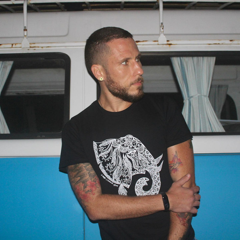 Miniatura: T-Shirt Amuleto - Preto