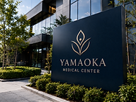 施設内に設置された屋外サインの施工イメージ