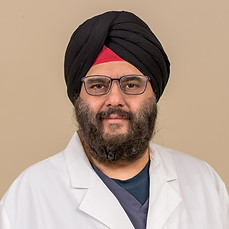 21-0205A092DrGurpreetMachraPort2ECPsPpLr