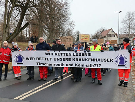 Abendschau | BR | Nachts keine Notaufnahme? Protestmarsch in Tirschenreuth
