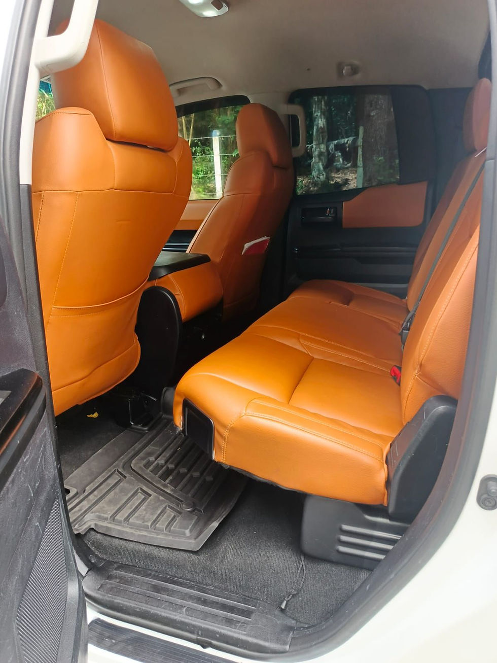 Miniatura: Toyota Tundra 2015