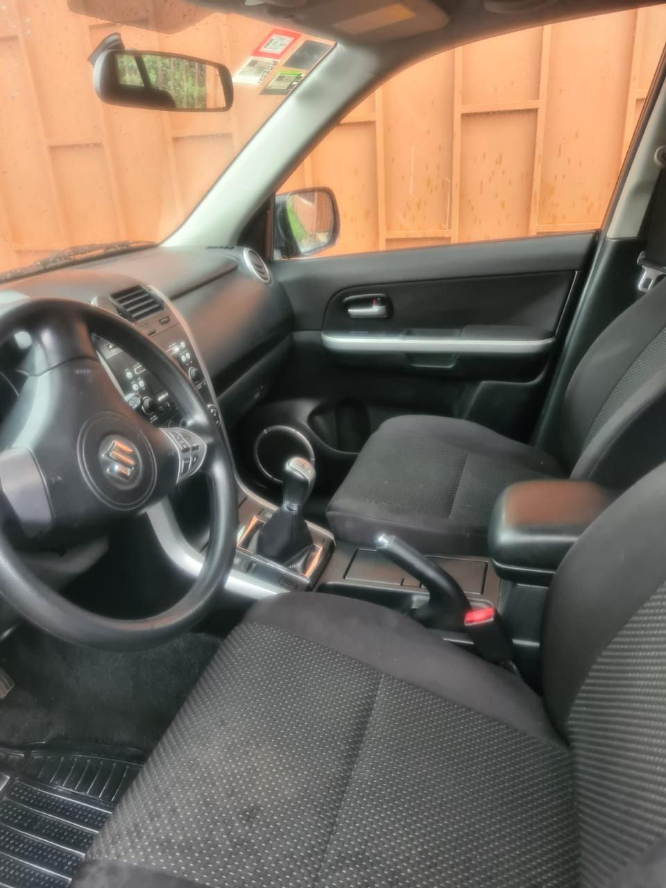 Miniatura: Suzuki Grand Vitara 2012