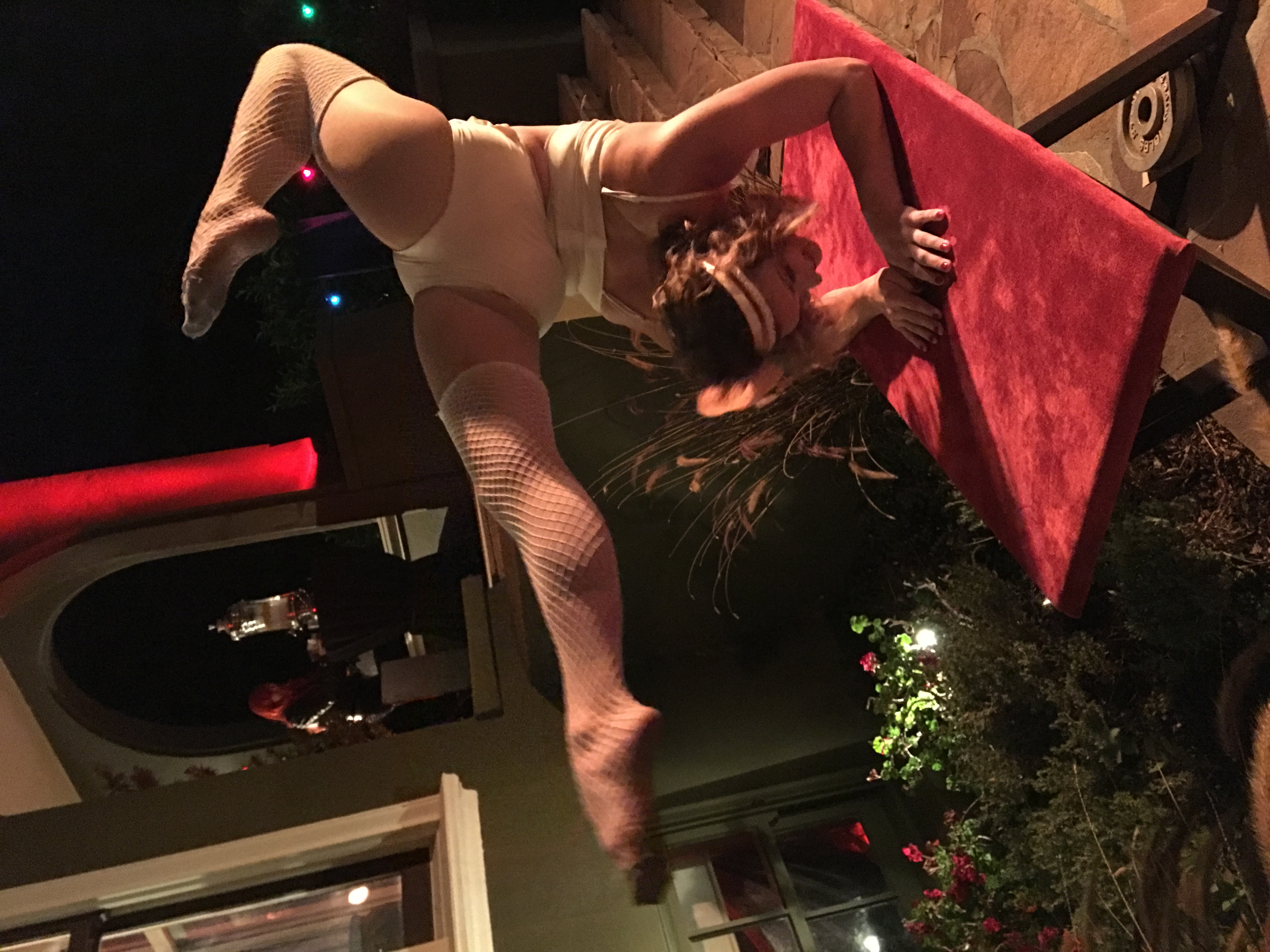 1920's Contortion Performance