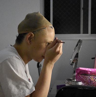 01 (Hannah Montada cobrindo as sobrancelhas na maquiagem (Foto Gabriel Belitz)).JPG