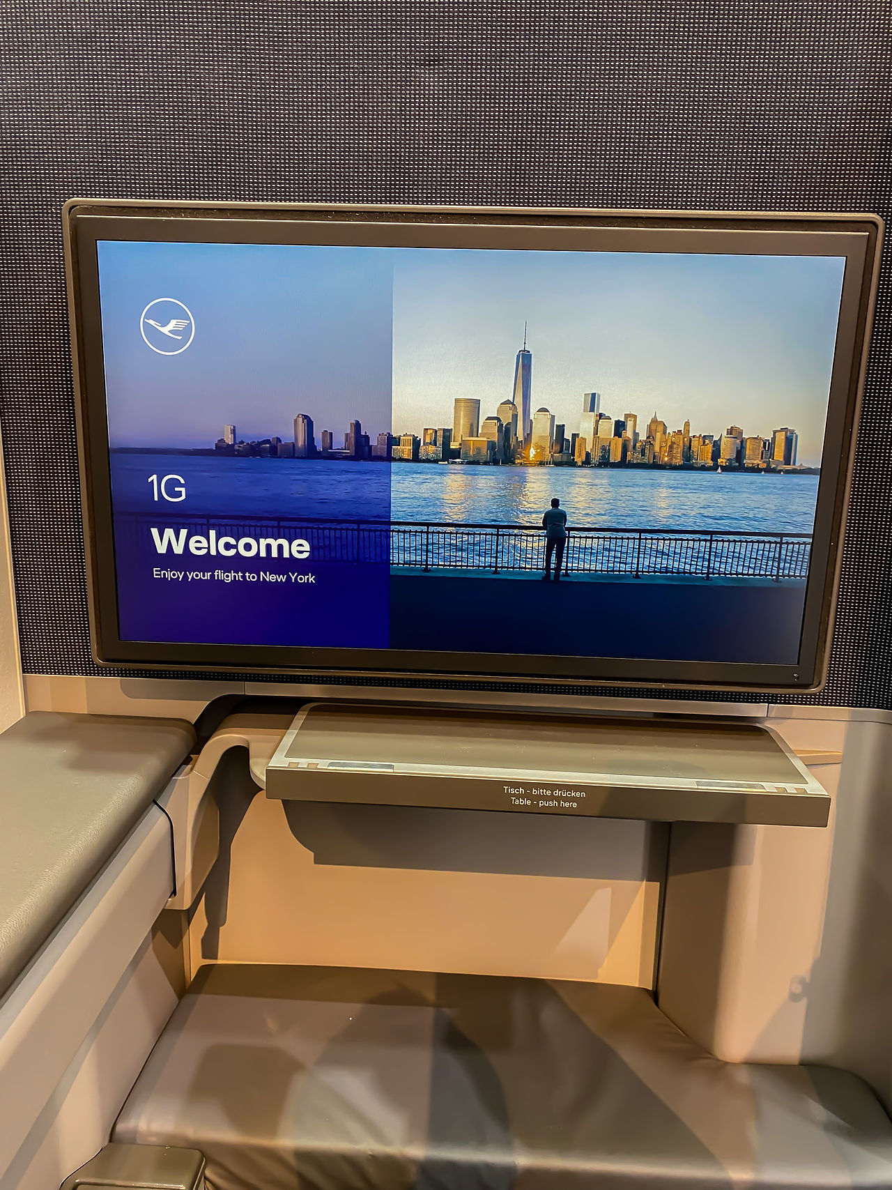 Der neue Monitor für das Inflight Entertainment der Allegris Business Class