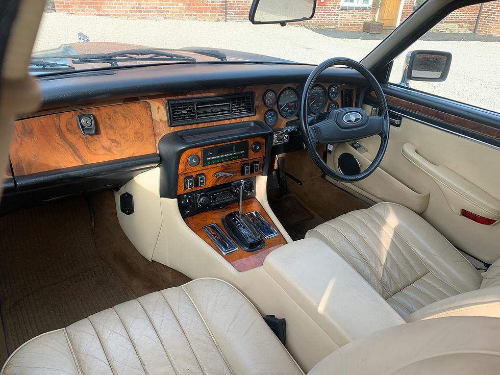 Thumbnail: 1986 Jaguar Sovereign XJ6 4.2 Auto