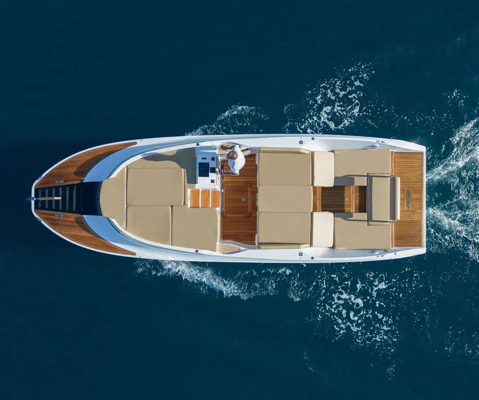 LORENZO SQUADRITO BOAT DESIGN