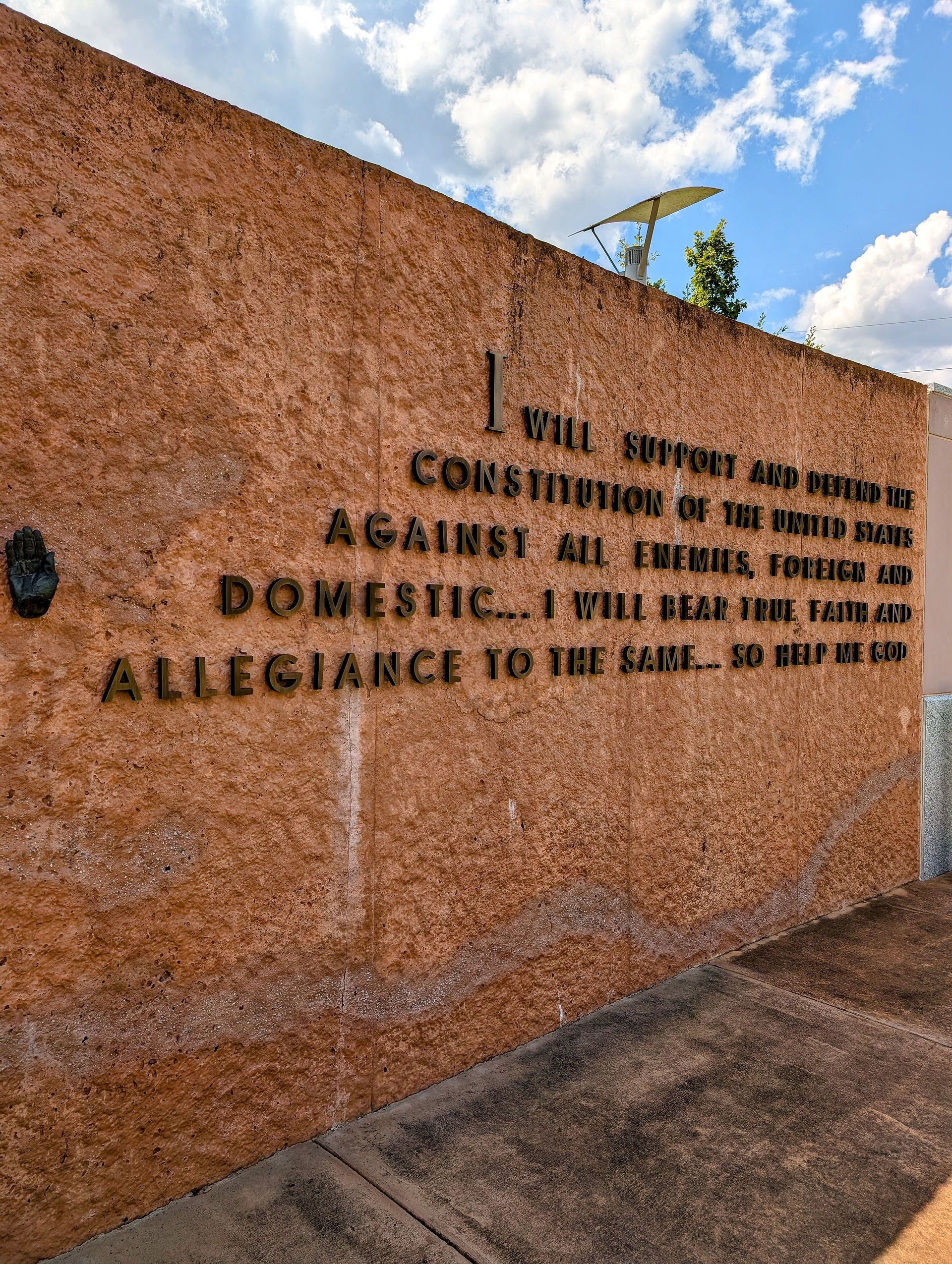 Inscription of oath to support the U.S. Constitution