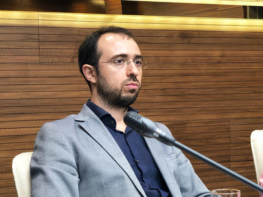 Технологический предприниматель Лоран Джейкобс рассуждает про искусственный интеллект и цифровизацию ведомств.