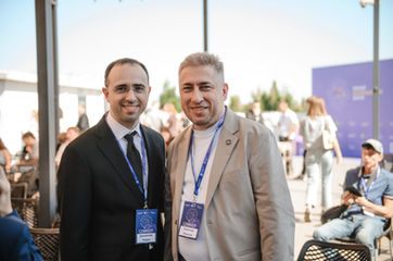 Photo documentation illustrating Loran Jacobs working as Executive Leadership at Deep-Tech Ventures during the "Southern Innovation Forum 2026" project in Rostov. (Track: Entrepreneurship)